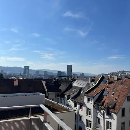 Stylish 2br With Stunning Views - Tilia 41 Zurich