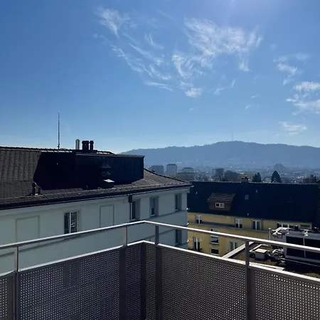 Stylish 2br With Stunning Views - Tilia 41 *